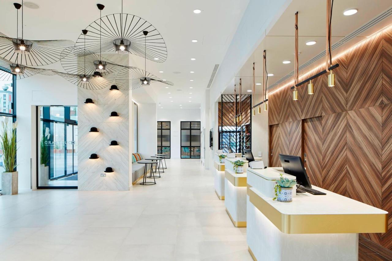 Courtyard by Marriott Luton Airport - United Kingdom - London