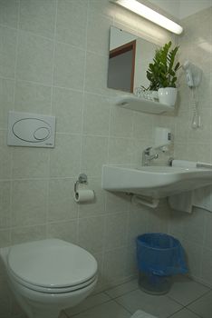 Lenas Donau Hotel - Austria - Vienna