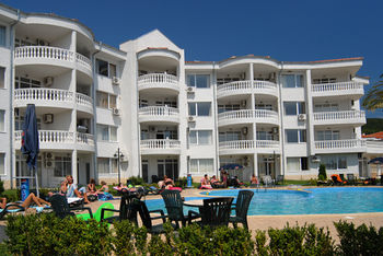 LAZUR HOLIDAY APARTMENTS - Bulgaria - Burgas / Black Sea Resorts