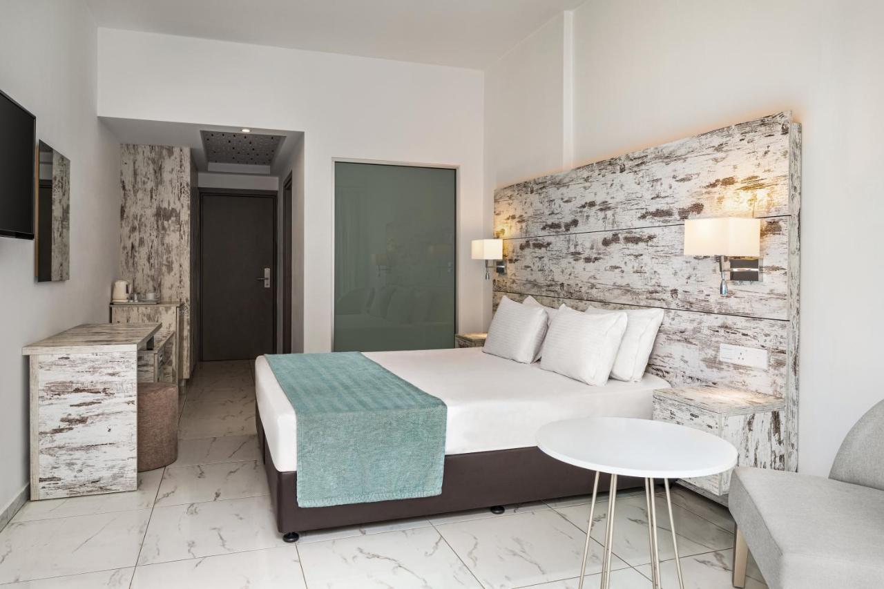 Ramada Hotel & Suites by Wyndham Ayia Napa - Cyprus - Ayia Napa